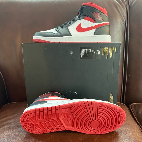 Jordan Other - Brand new jordan 1 mid!! Size 10.5!!